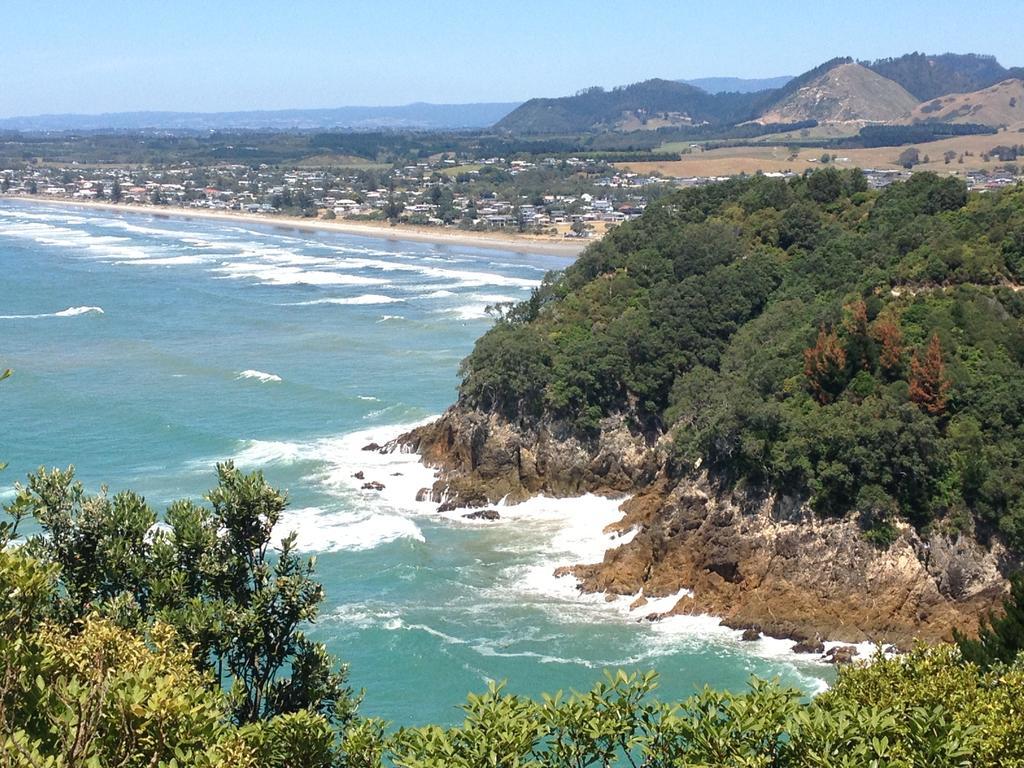 Waihi Beach Getaway-Studio, Ensuite & Private Deck Exterior photo